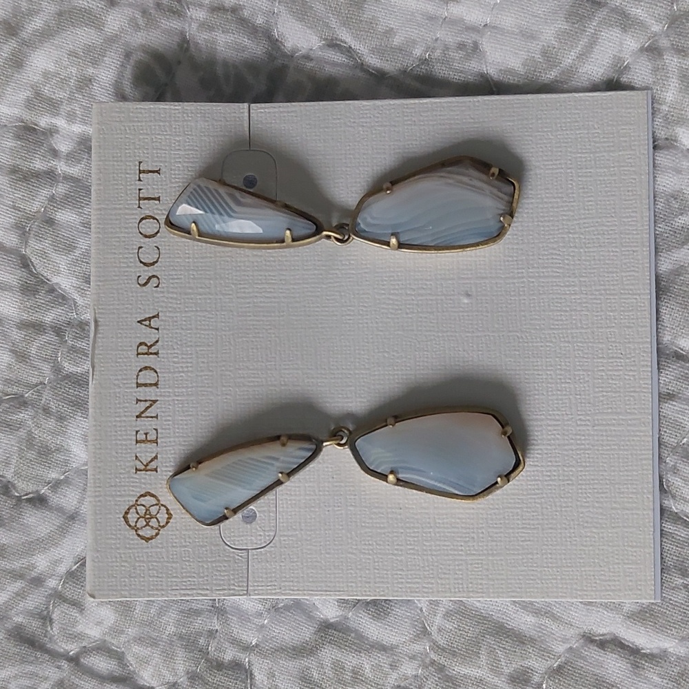 Kendra Scott earring